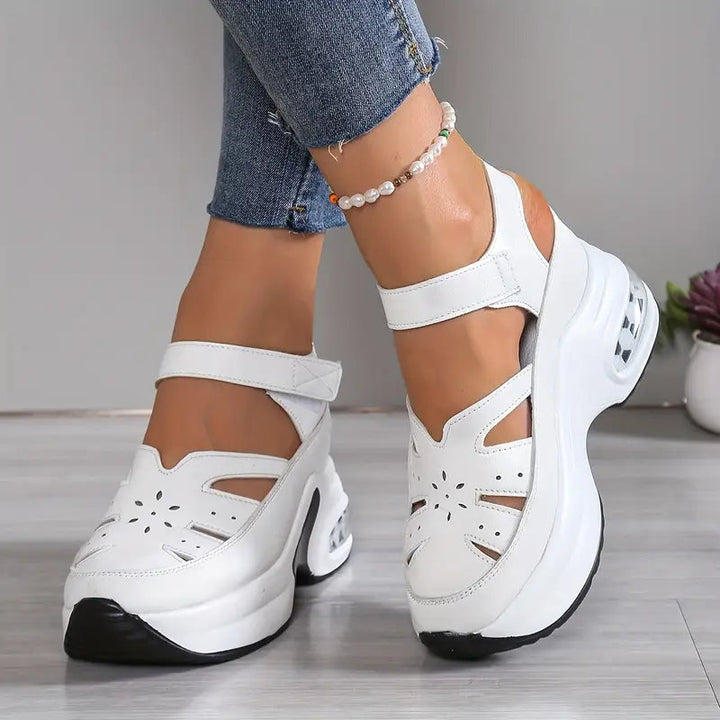 Lorraine | The Supportive Platform Sandal
