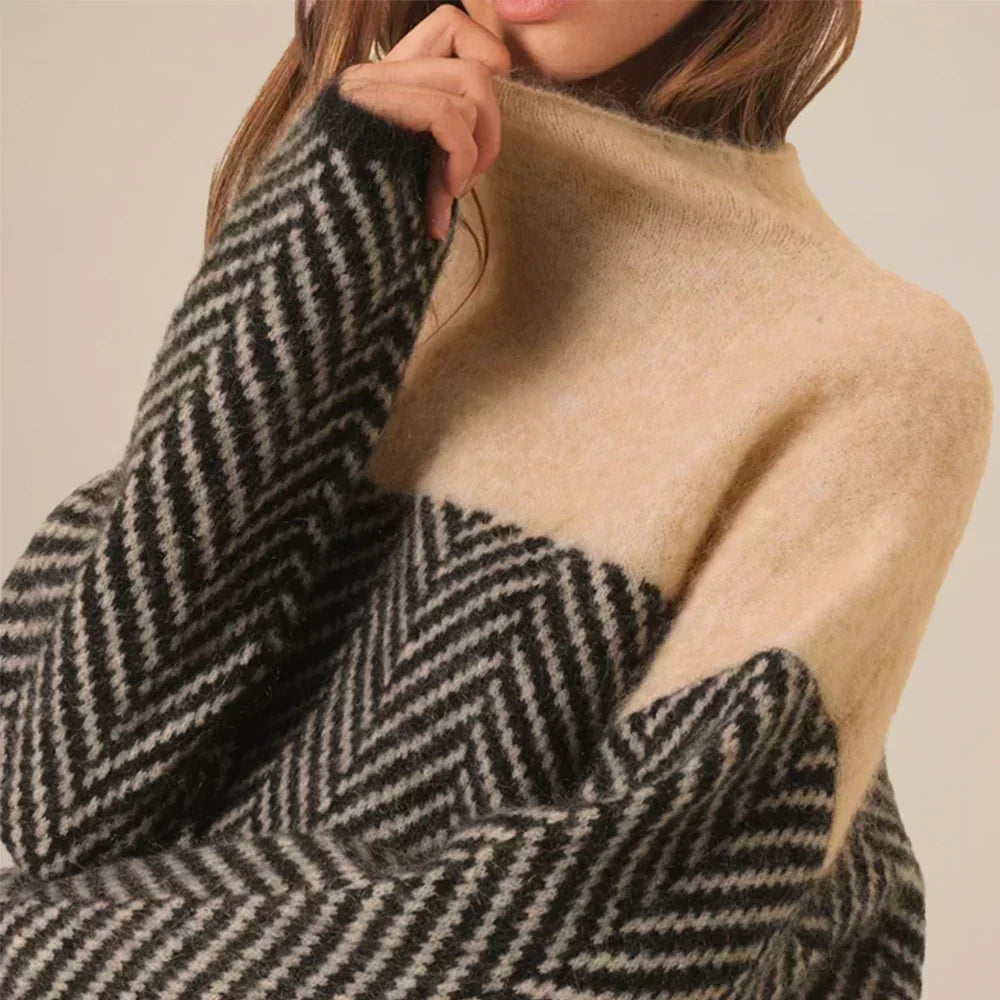 Queenie women's herringbone knit sweater - photo 4
