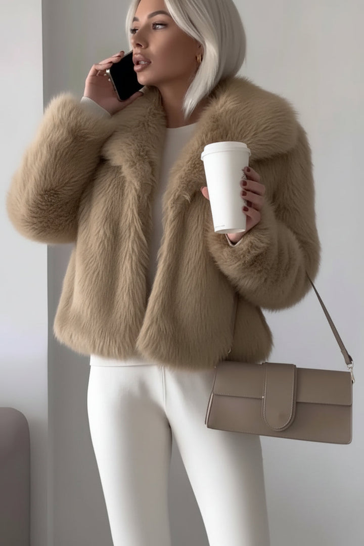 Women's Elegant Winter Faux Fur Coat - Light brown