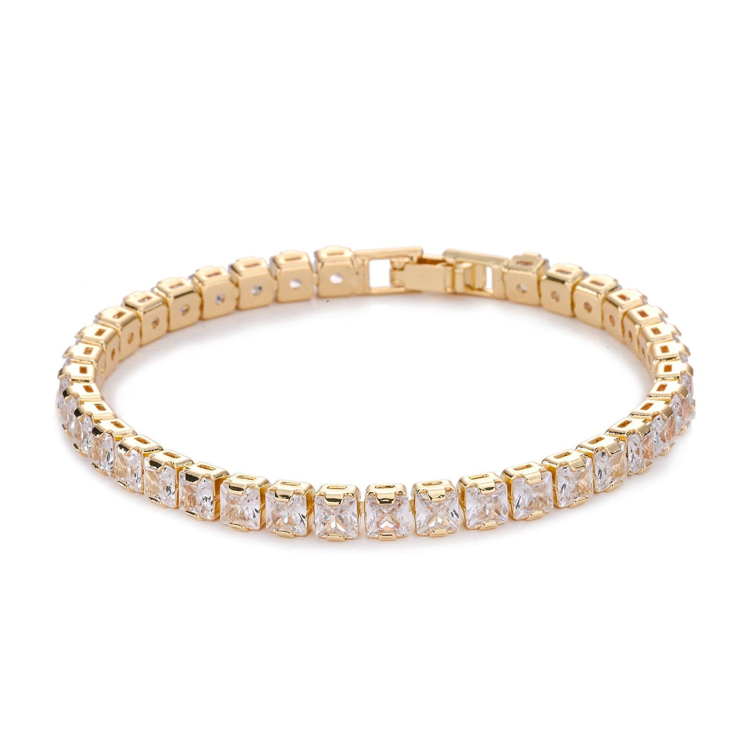 Women's Elegant Chain Diamond Tennis Bracelet - Gold