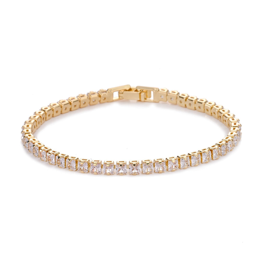Women's Elegant Chain Diamond Tennis Bracelet - Gold