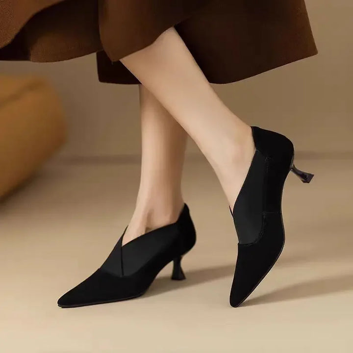 Women's Suede Pointed Toe Kitten Heel Boots - Black