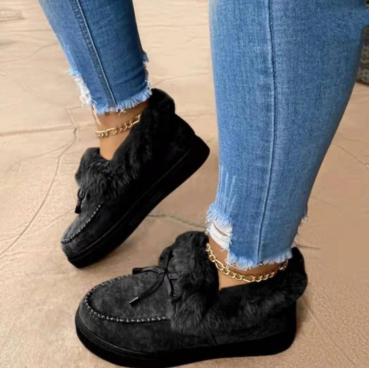 Women's Faux Suede Velvet-Lined Winter Fur Boots - Black