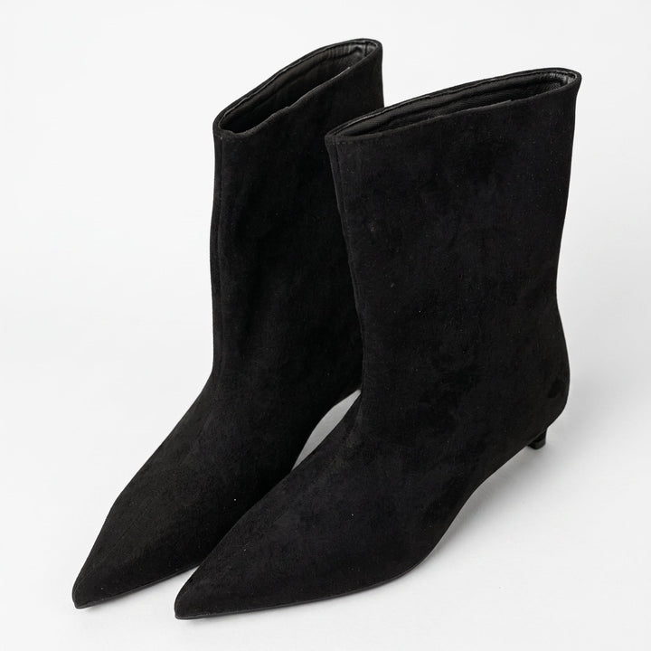 Women's Suede Pointed Toe Kitten Heel Boots - Black