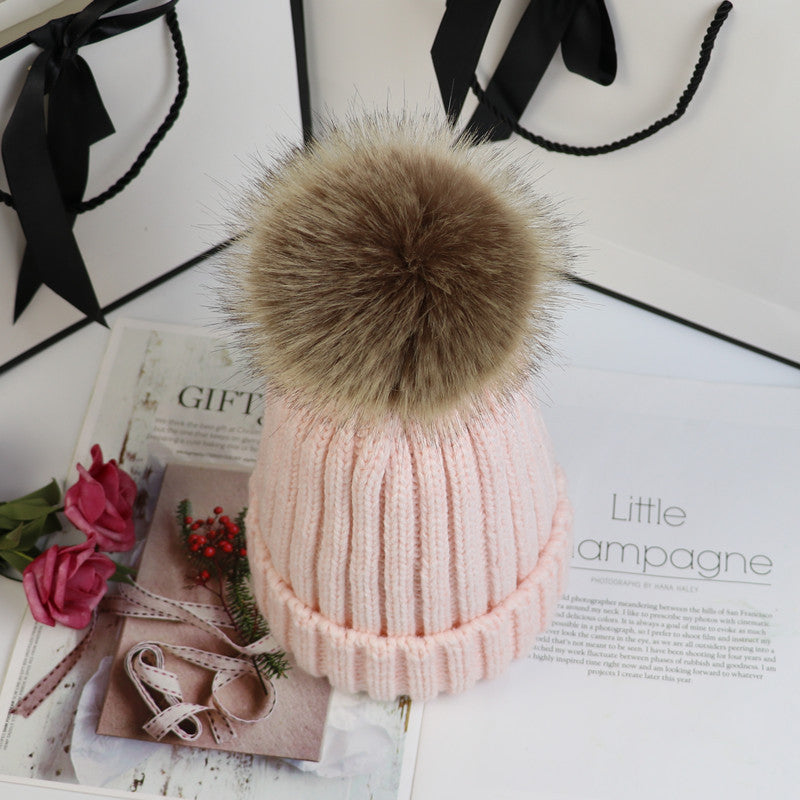 Women's Classic Pom Crochet Beanie - Light Pink