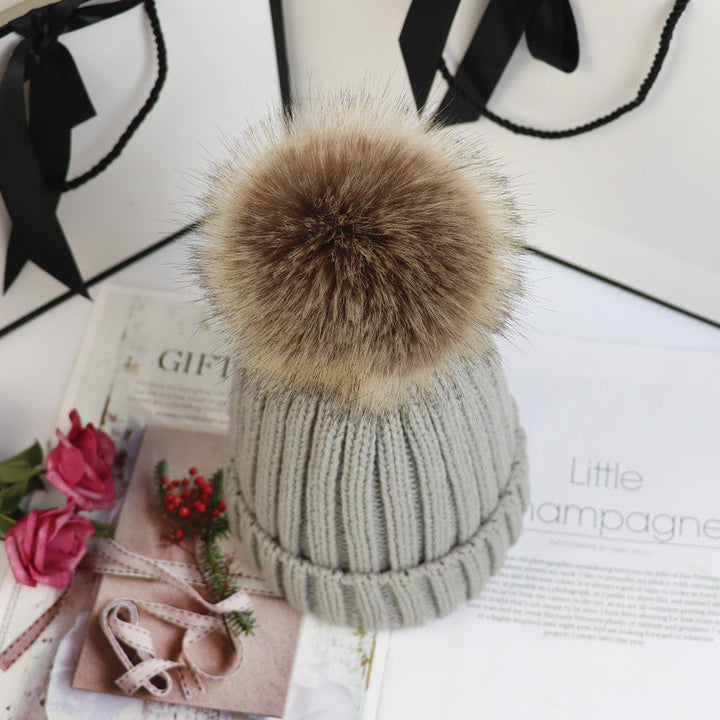 Women's Classic Pom Crochet Beanie - Light Grey