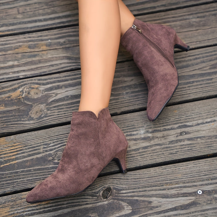Women's Plush Lined Kitten Heel Boots - Coffee