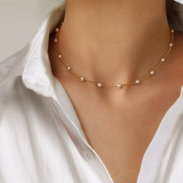 Women's Stylish Pearl Necklace - Gold and White